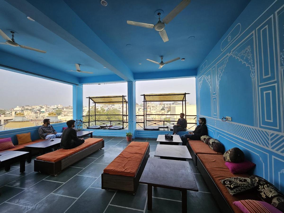 Madpackers Udaipur Hostel Buitenkant foto