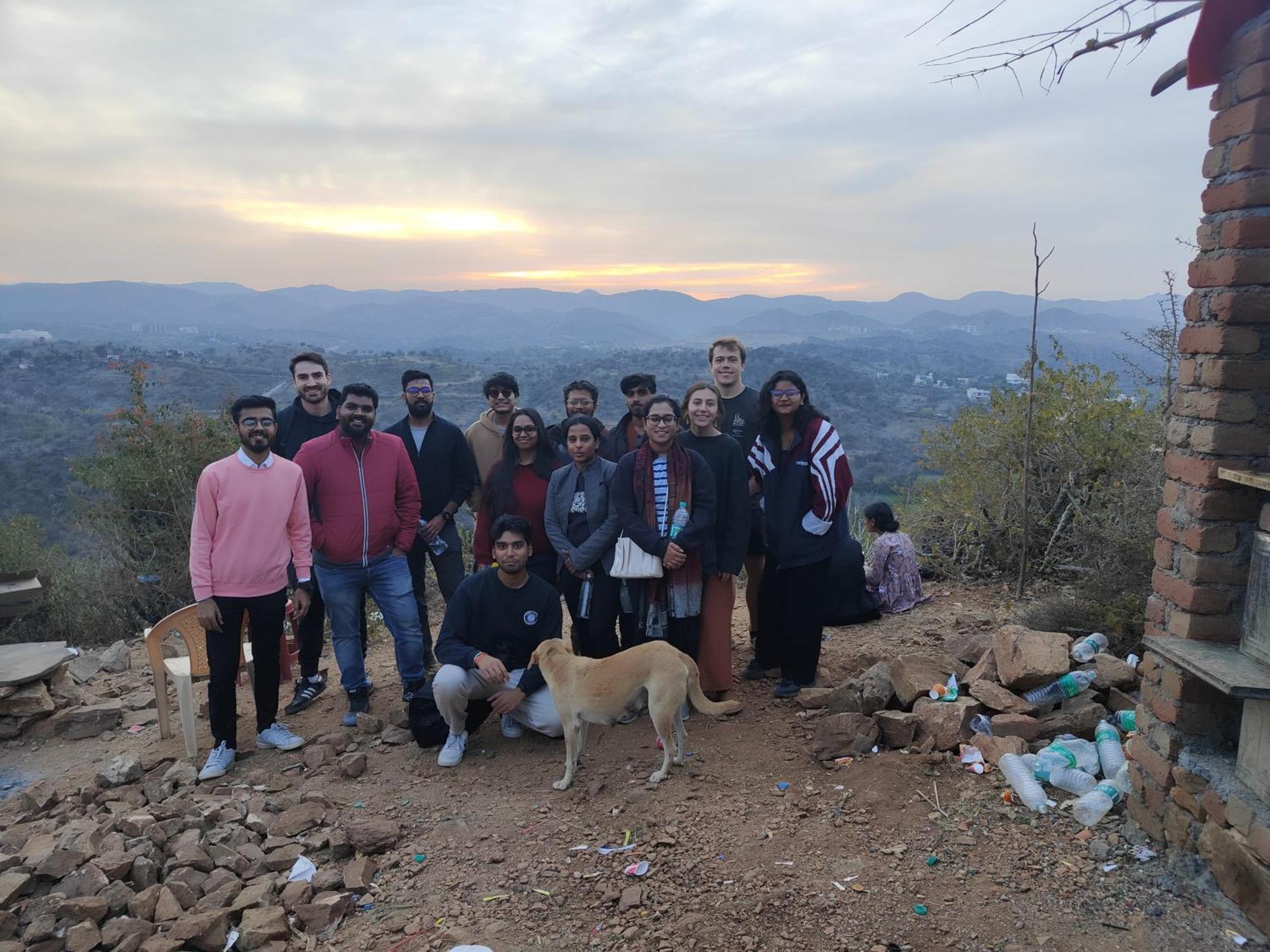 Madpackers Udaipur Hostel Buitenkant foto